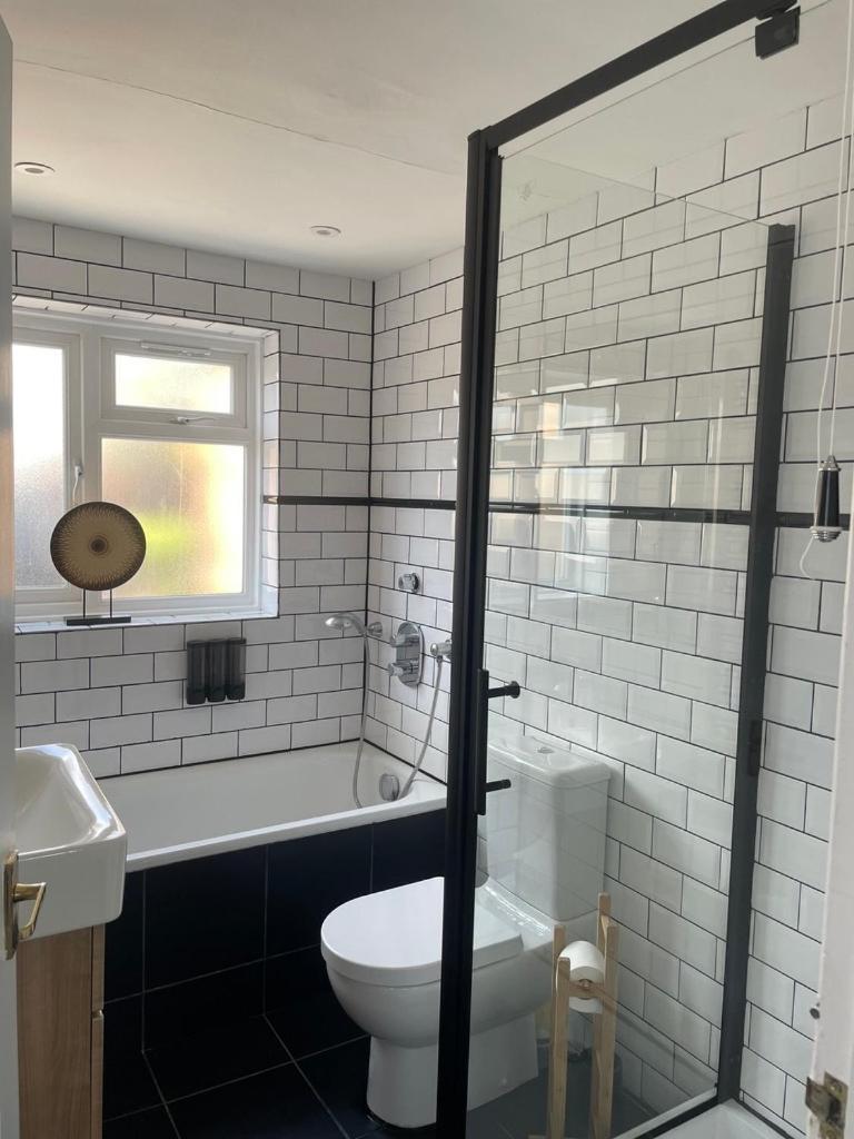 2 Bedroom House In Central Windsor - The Town 외부 사진